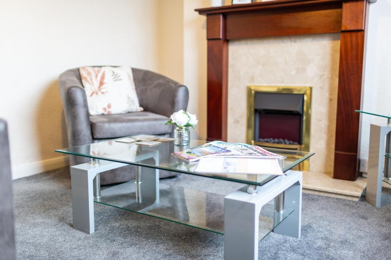 Adrian House, Near Hospital, Easy Parking + Garden Apartment Carlisle  Ngoại thất bức ảnh